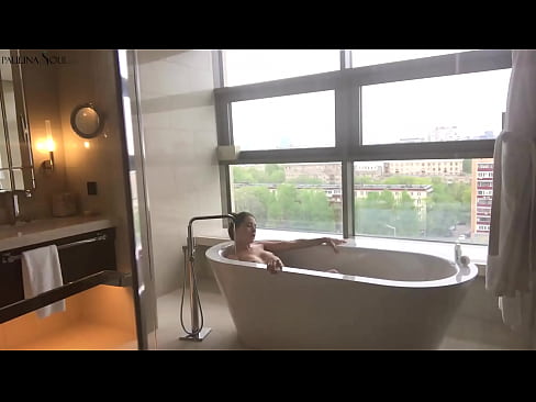 ❤️ Ogromna laska namiętnie waląca sobie cipkę w łazience Sex at pl.assay-define-smartlink.ru